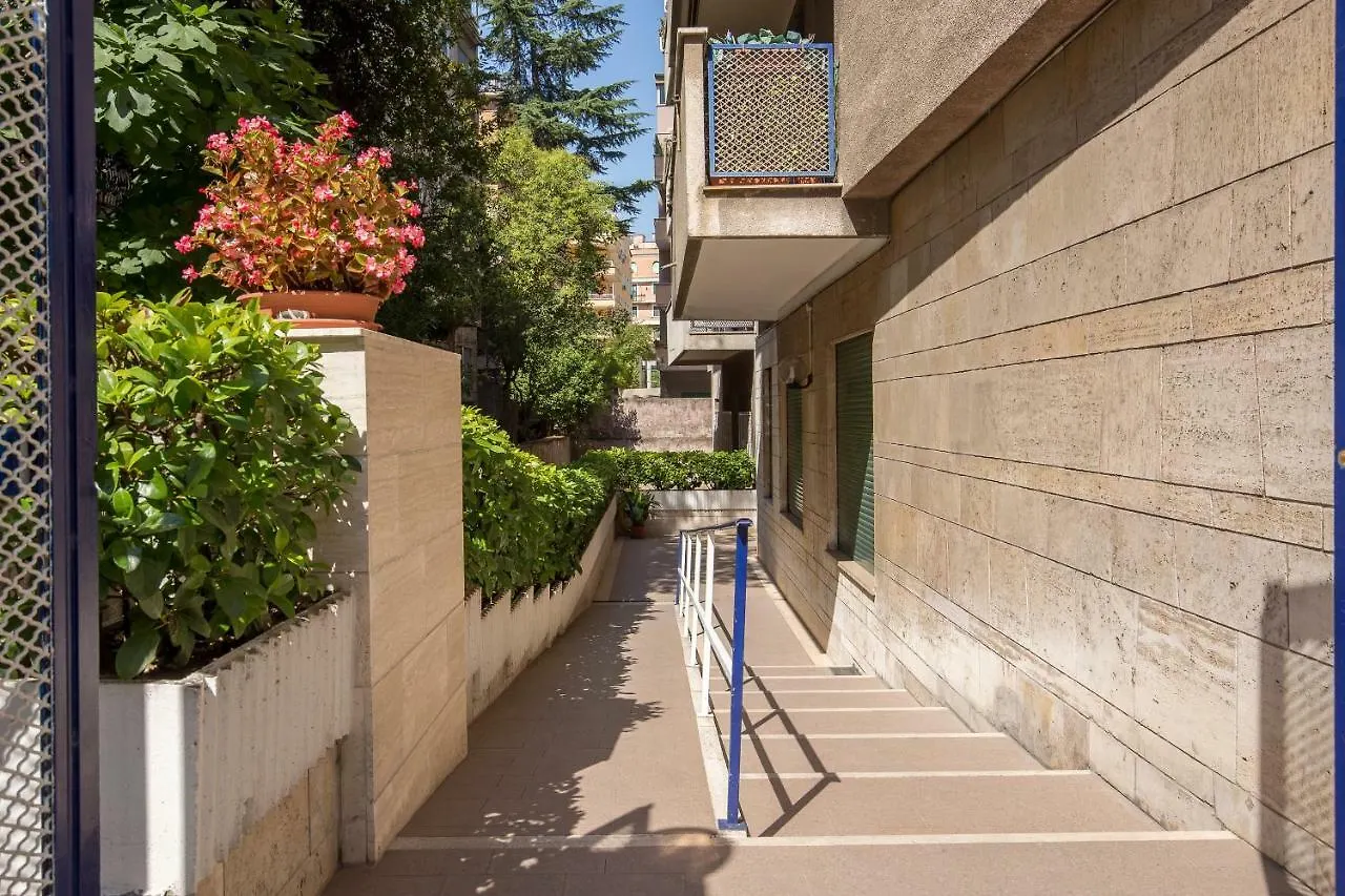 Starry Rome Guest House 3*,  Italy